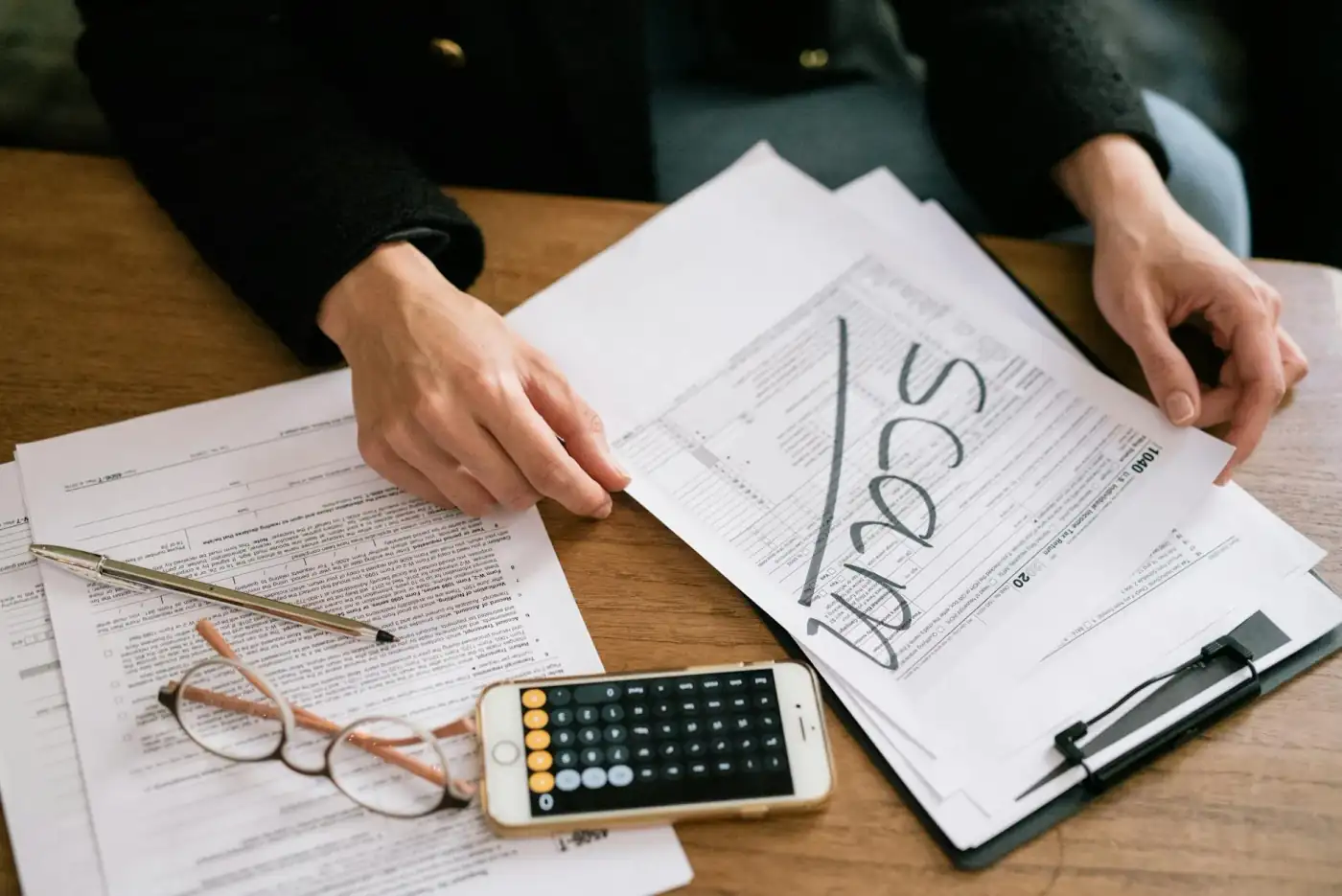 Người Việt tự kinh doanh điền Form 7206 — Self-Employed Health Insurance Deduction để khấu trừ 100% phí ACA